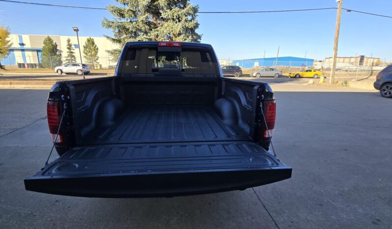 
								2019 Ram 1500 Classic Warlock 4×4 – Crew Cab 5’7” Box full									