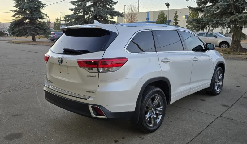 
								2019 Toyota Highlander Hybrid Limited AWD – 7 Passenger SUV full									