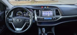 
										2019 Toyota Highlander Hybrid Limited AWD – 7 Passenger SUV full									