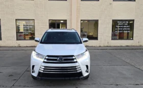 2019 Toyota Highlander Hybrid Limited AWD – 7 Passenger SUV