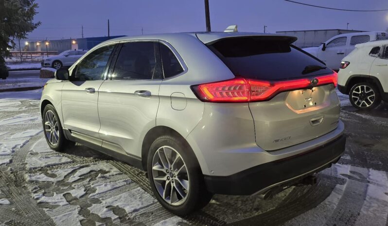 
								2015 Ford Edge Titanium AWD • 3.5L V6 • Panoramic Roof • No Accidents full									