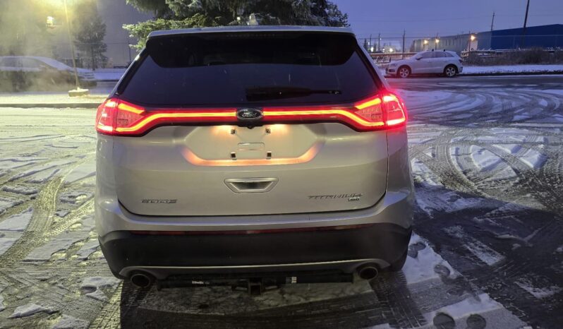 
								2015 Ford Edge Titanium AWD • 3.5L V6 • Panoramic Roof • No Accidents full									