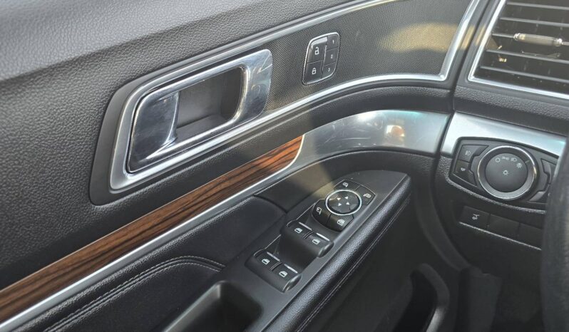 
								2017 Ford Explorer Limited 4WD 3.5L V6 7-Passenger SUV full									