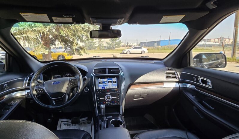 
								2017 Ford Explorer Limited 4WD 3.5L V6 7-Passenger SUV full									