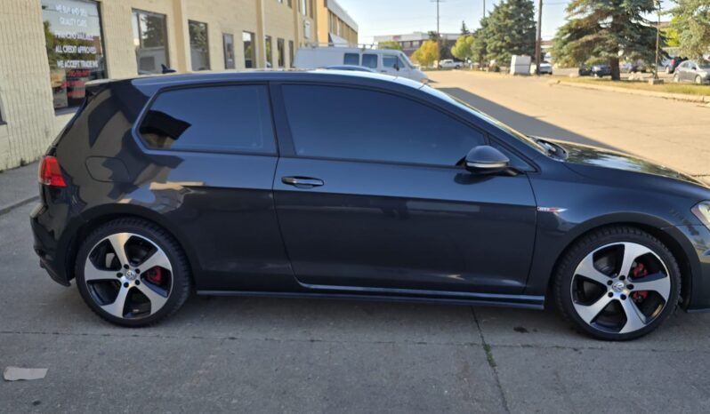
								2016 Volkswagen Golf GTI • 2.0T • 6-Speed Manual • 2-Door Hatchback full									