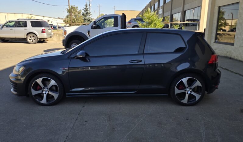
								2016 Volkswagen Golf GTI • 2.0T • 6-Speed Manual • 2-Door Hatchback full									
