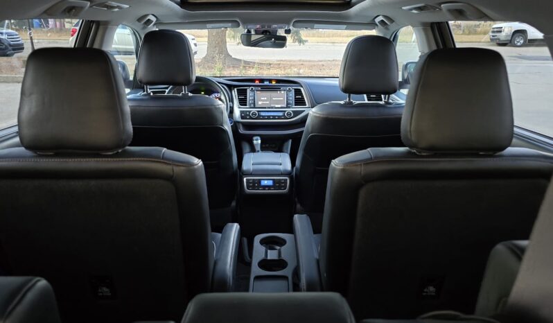 
								2019 Toyota Highlander Hybrid Limited AWD 7-Passenger full									