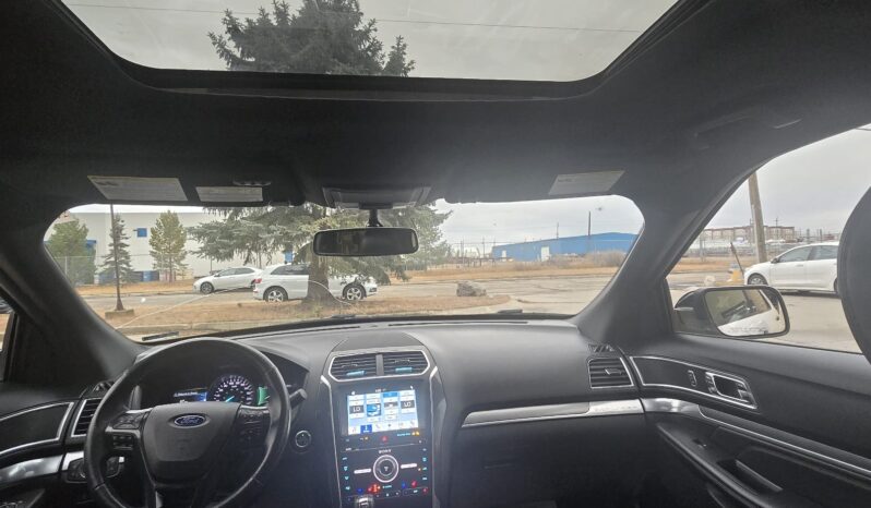 
								2017 Ford Explorer Sport 4WD • 3.5L Twin-Turbo • 6-Passenger SUV full									