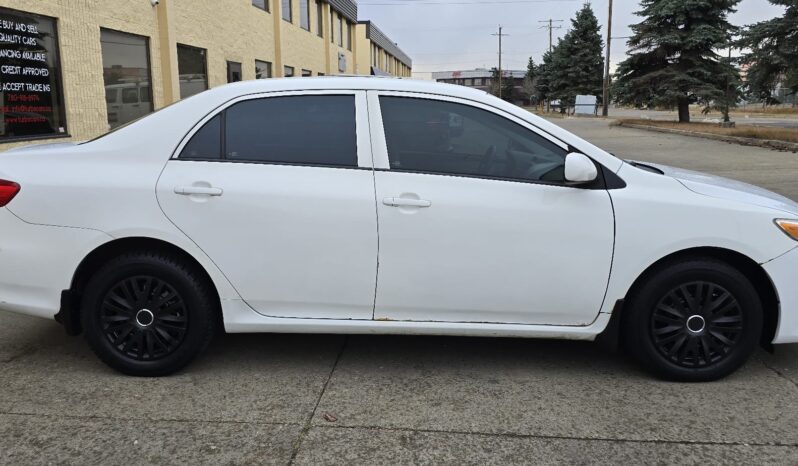 
								2012 Toyota Corolla CE • 1.8L • Automatic • Reliable Sedan full									