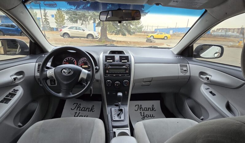 
								2012 Toyota Corolla CE • 1.8L • Automatic • Reliable Sedan full									