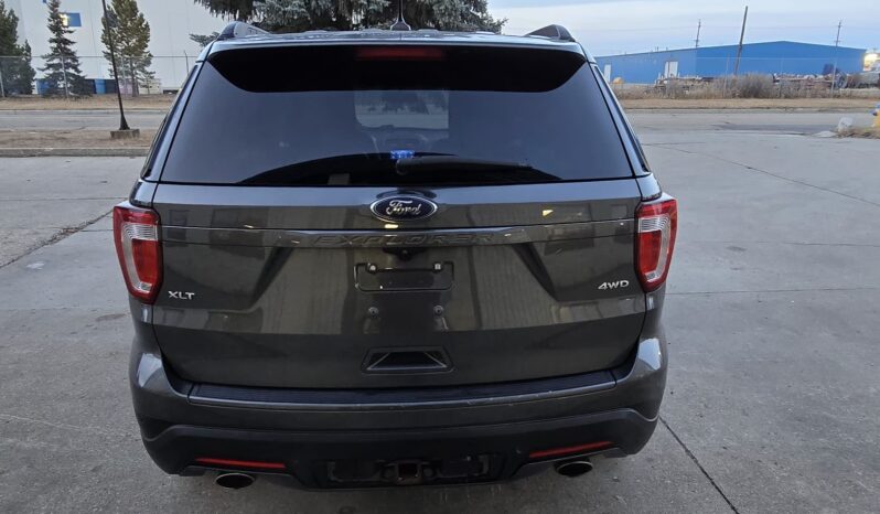 
								2018 Ford Explorer XLT 4WD V6 Leather 6-Passenger full									