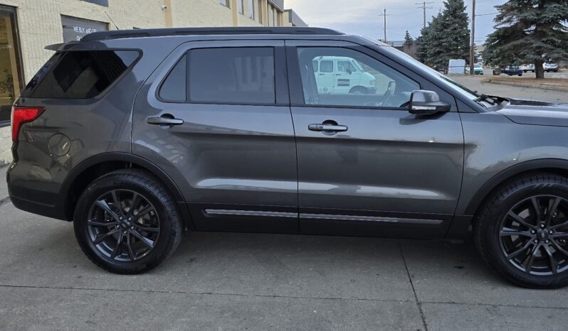 
								2018 Ford Explorer XLT 4WD V6 Leather 6-Passenger full									