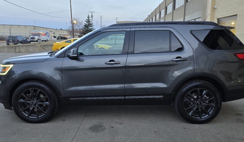 
								2018 Ford Explorer XLT 4WD V6 Leather 6-Passenger full									