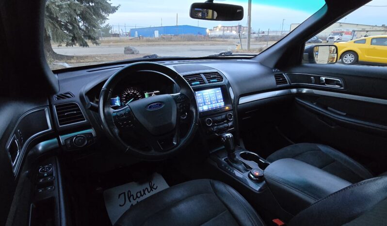 
								2018 Ford Explorer XLT 4WD V6 Leather 6-Passenger full									