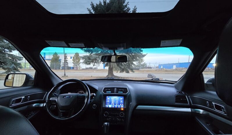 
								2018 Ford Explorer XLT 4WD V6 Leather 6-Passenger full									