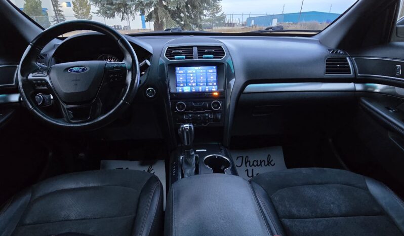 
								2018 Ford Explorer XLT 4WD V6 Leather 6-Passenger full									