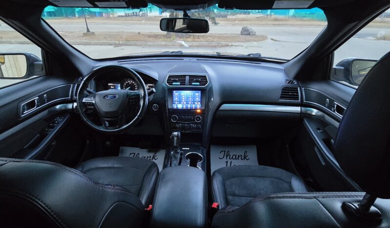 
								2018 Ford Explorer XLT 4WD V6 Leather 6-Passenger full									