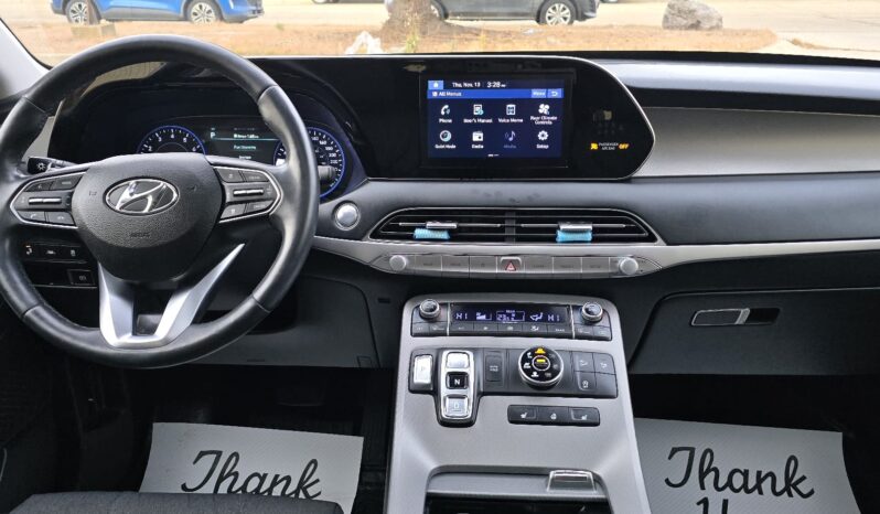 
								2021 Hyundai Palisade Preferred AWD • 8-Seater • V6 SUV full									