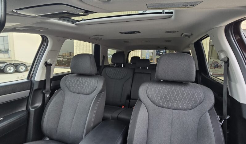 
								2021 Hyundai Palisade Preferred AWD • 8-Seater • V6 SUV full									